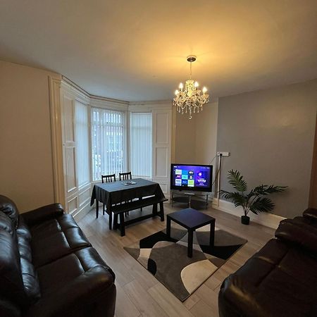 Arthurs Hill Newcastle, Free Parking Fully Equipped Kitchen 4 Bedrooms, Near City Centre Bagian luar foto