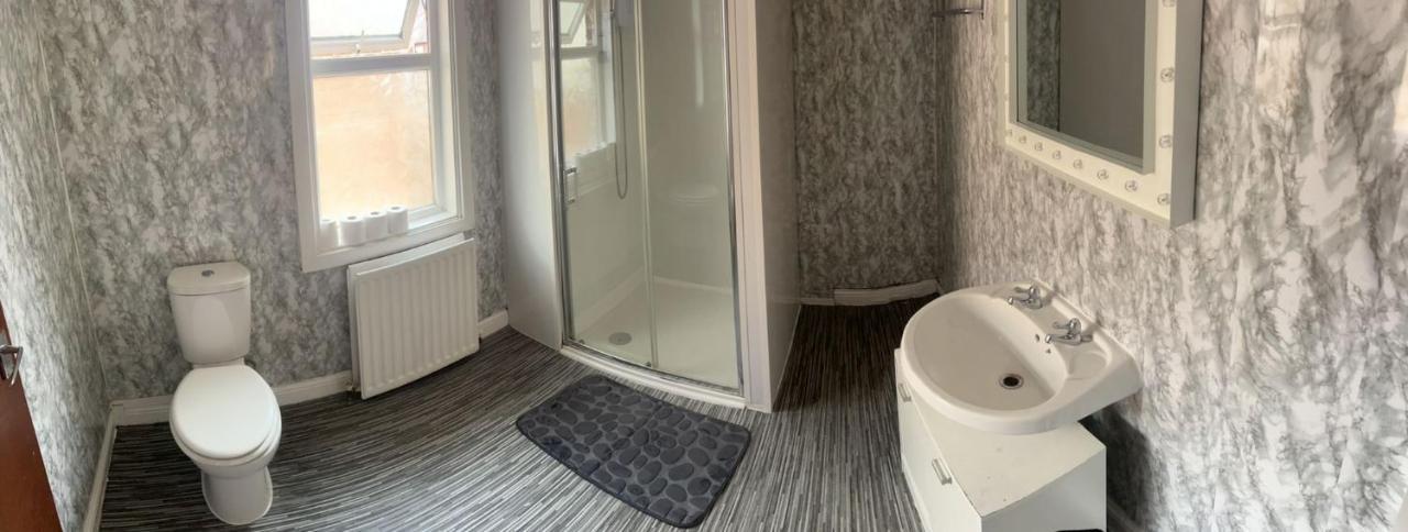 Arthurs Hill Newcastle, Free Parking Fully Equipped Kitchen 4 Bedrooms, Near City Centre Bagian luar foto